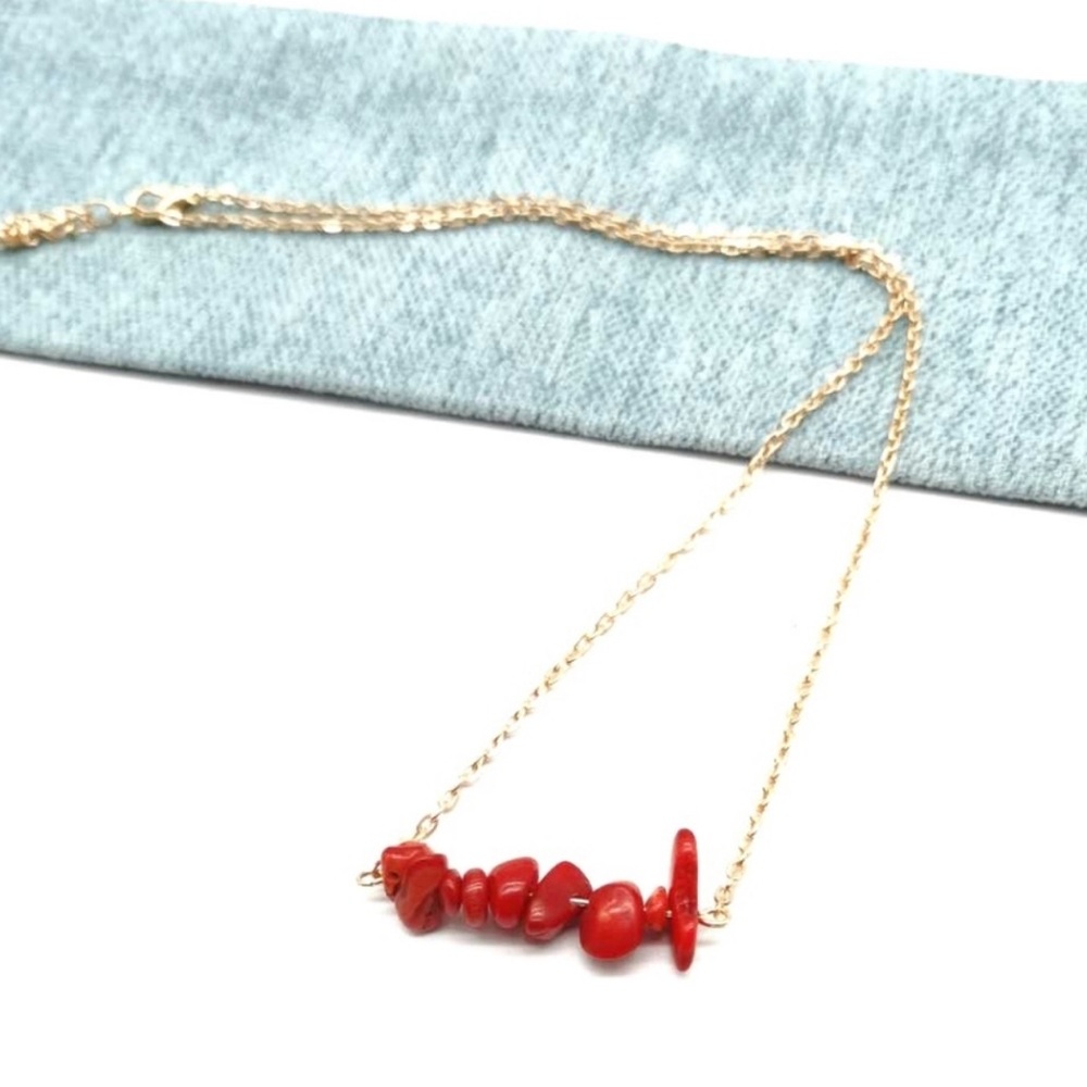 Red Coral Crystal Chips Necklace